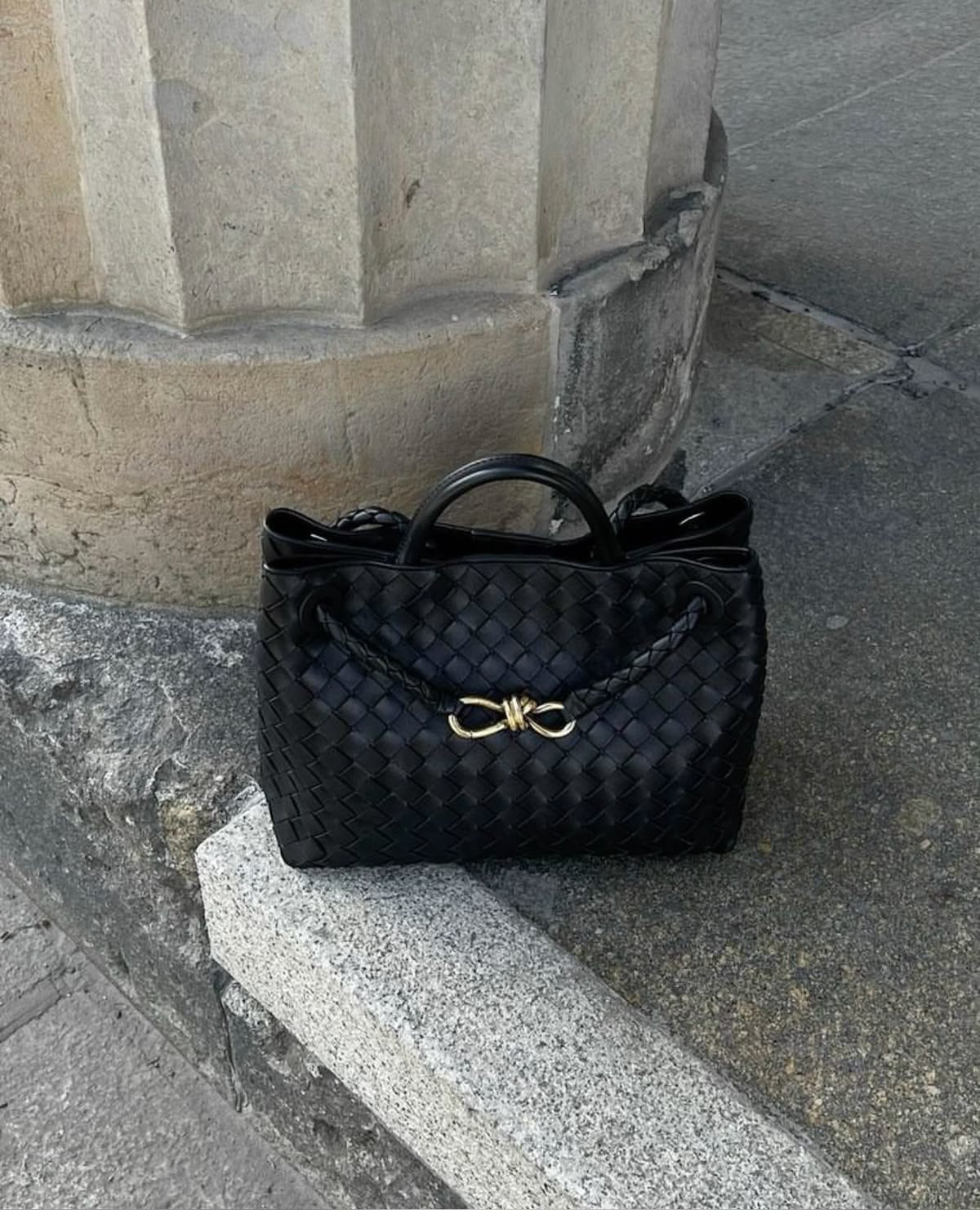 Luxury Bott 25